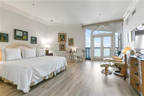 $2,475,000 | 600 Port Of New Orleans Place, Unit 6F, New Orleans, LA 70130