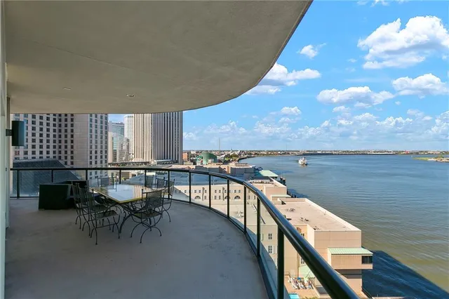 $2,475,000 | 600 Port Of New Orleans Place, Unit 6F, New Orleans, LA 70130