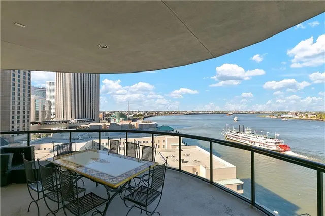 $2,475,000 | 600 Port Of New Orleans Place, Unit 6F, New Orleans, LA 70130