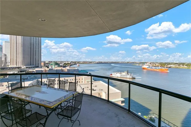 $2,475,000 | 600 Port Of New Orleans Place, Unit 6F, New Orleans, LA 70130