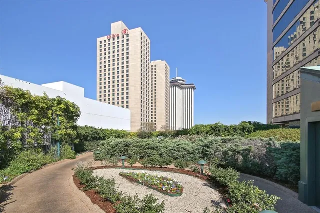 $2,475,000 | 600 Port Of New Orleans Place, Unit 6F, New Orleans, LA 70130