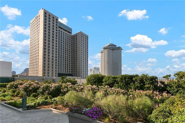 $2,475,000 | 600 Port Of New Orleans Place, Unit 6F, New Orleans, LA 70130