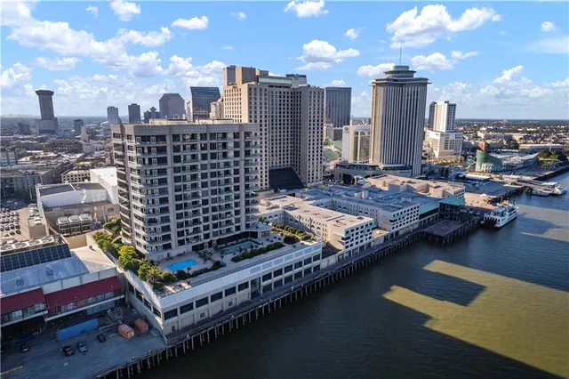 $2,475,000 | 600 Port Of New Orleans Place, Unit 6F, New Orleans, LA 70130