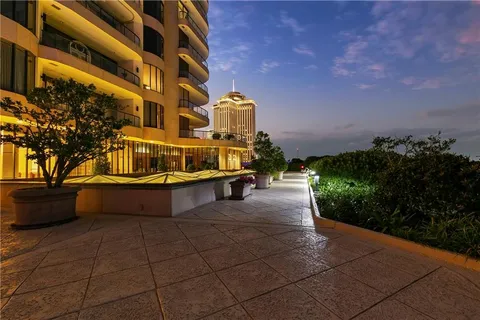 $2,475,000 | 600 Port Of New Orleans Place, Unit 6F, New Orleans, LA 70130