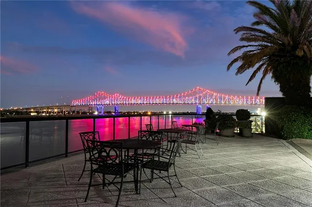 $2,475,000 | 600 Port Of New Orleans Place, Unit 6F, New Orleans, LA 70130