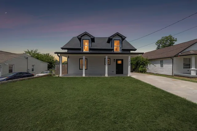 $590,000 | 1613 23rd Avenue North, Nashville, TN 37208