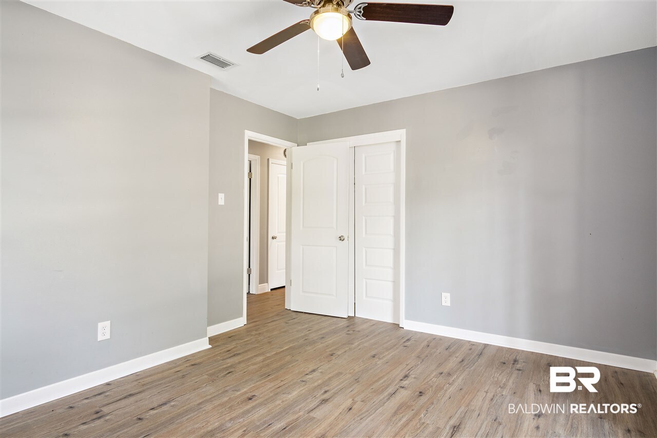 310 Marcella Avenue Daphne, AL 36527 - Photo 16 of 32