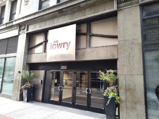 $153,900 | 350 St Peter Street, Unit 407, St. Paul, MN 55102