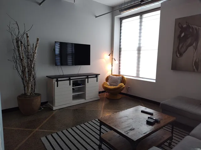 $153,900 | 350 St Peter Street, Unit 407, St. Paul, MN 55102