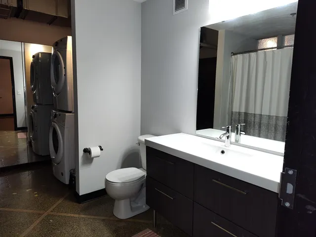 $153,900 | 350 St Peter Street, Unit 407, St. Paul, MN 55102