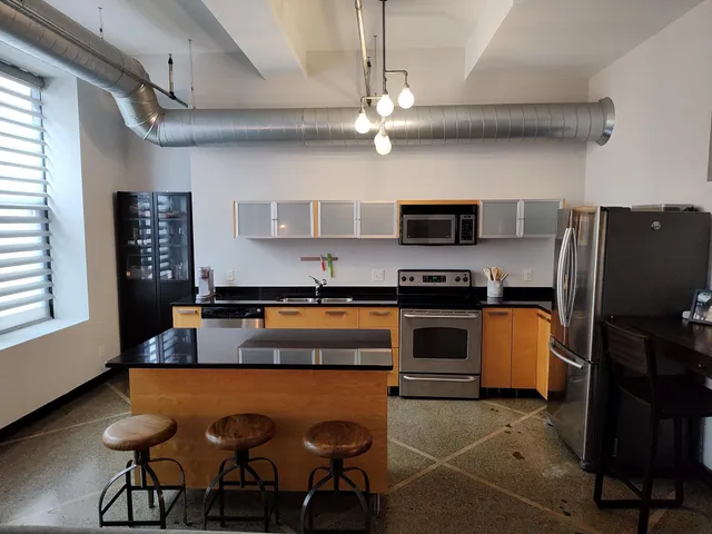 $153,900 | 350 St Peter Street, Unit 407, St. Paul, MN 55102