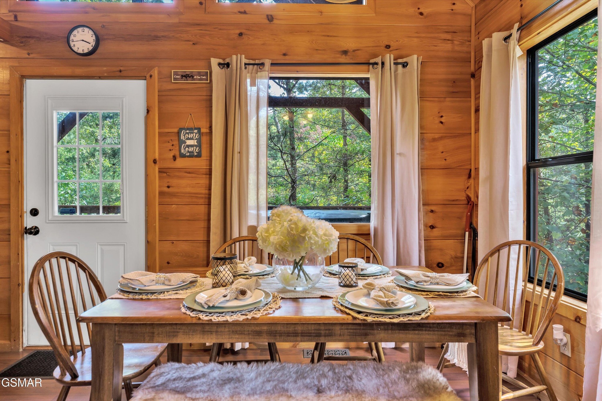 1926 Bird Hill Road Sevierville, TN 37876 - Photo 5 of 29 Gallery Image 5