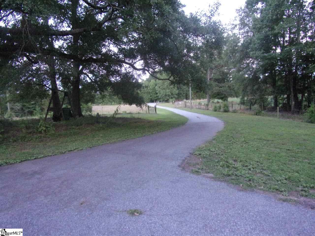 667 Piney Grove School Road Gray Court, SC 29645 - Photo 28 of 36 Gallery Image 28