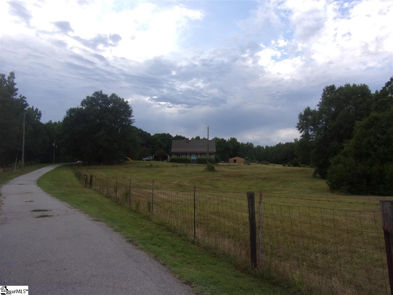 667 Piney Grove School Road Gray Court, SC 29645 - Photo 5 of 36 Gallery Image 5