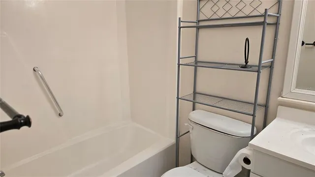 $1,700 | 8810 Covered Bridge Court, Tampa, FL 33634