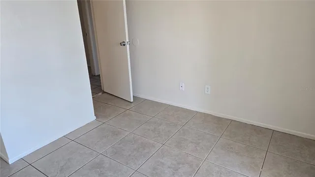 $1,700 | 8810 Covered Bridge Court, Tampa, FL 33634