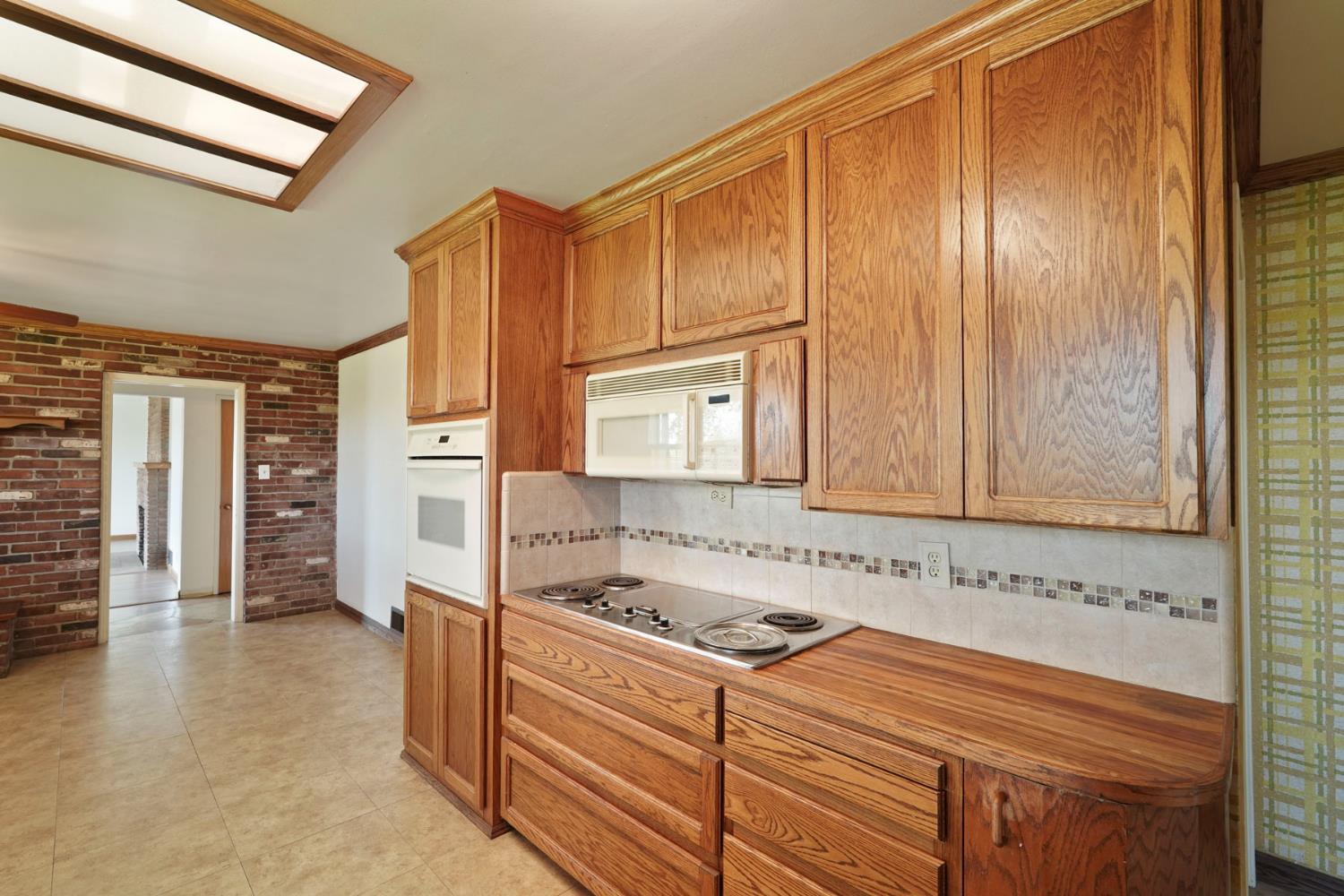 2489 Beecher Road Stockton, CA 95215 - Photo 11 of 41