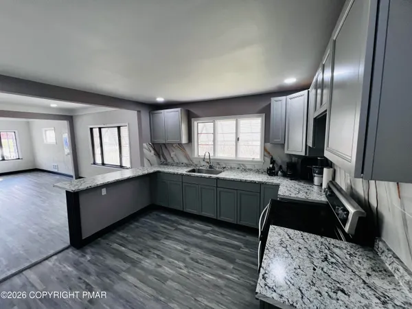 $180,000 | 1009 Grove Street, Avoca, PA 18641
