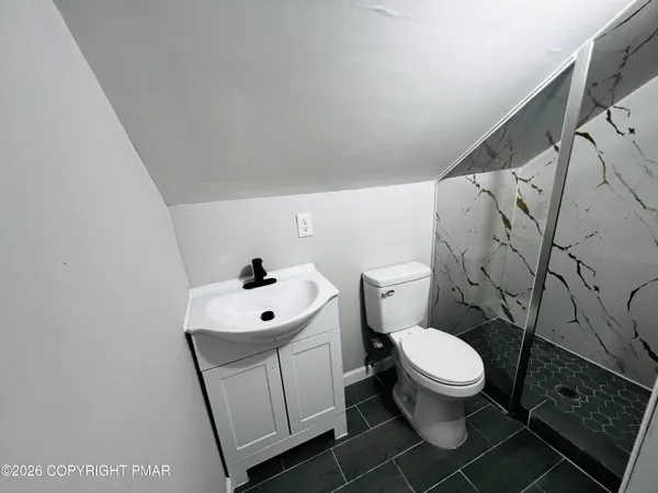 $180,000 | 1009 Grove Street, Avoca, PA 18641