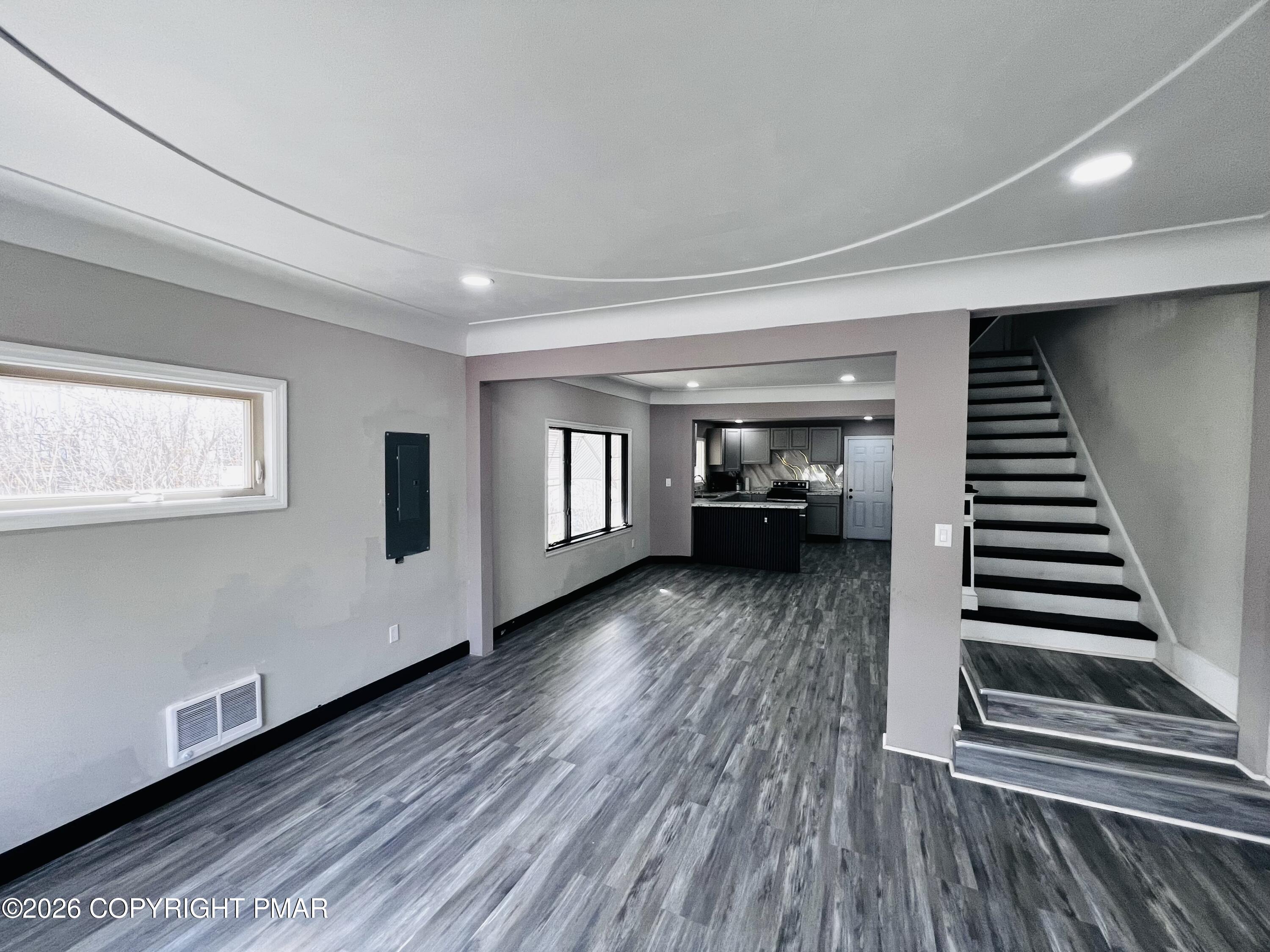 1009 Grove Street Avoca, PA 18641 - Photo 6 of 44 IMG_0558