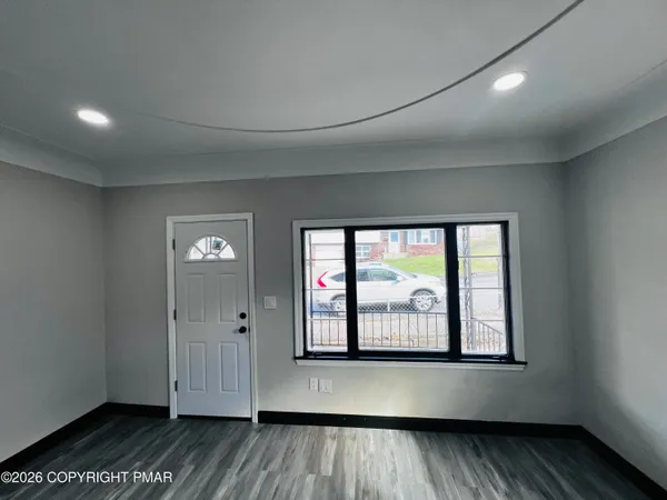 $180,000 | 1009 Grove Street, Avoca, PA 18641