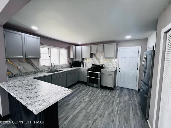 $180,000 | 1009 Grove Street, Avoca, PA 18641