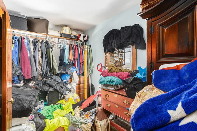 $250,000 | 11175 East Shore Drive, Delton, MI 49046