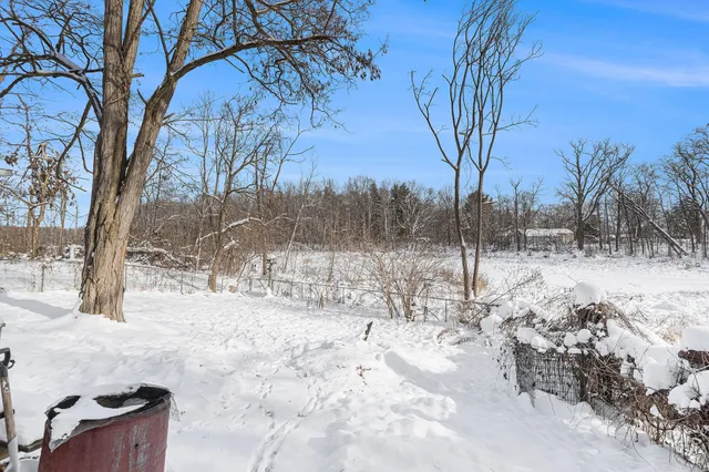 $250,000 | 11175 East Shore Drive, Delton, MI 49046