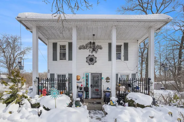 $250,000 | 11175 East Shore Drive, Delton, MI 49046