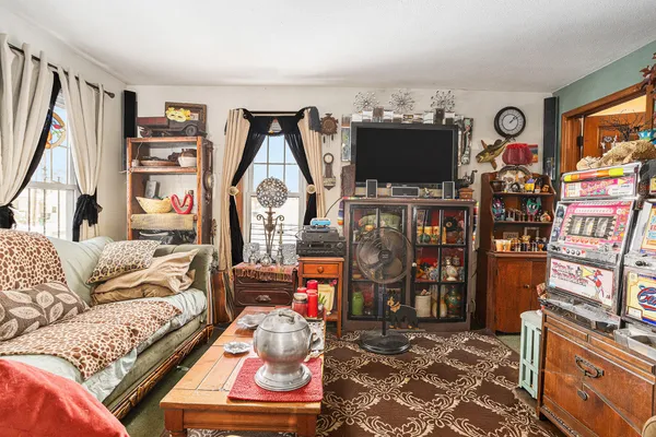 $250,000 | 11175 East Shore Drive, Delton, MI 49046