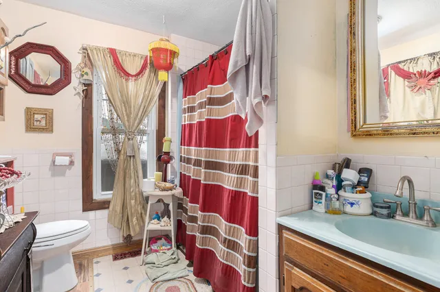 $250,000 | 11175 East Shore Drive, Delton, MI 49046