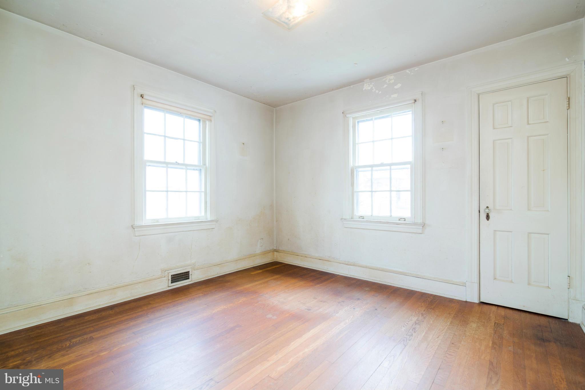 1539 North Glebe Road Arlington, VA 22207 - Photo 12 of 30 BEDROOM 2