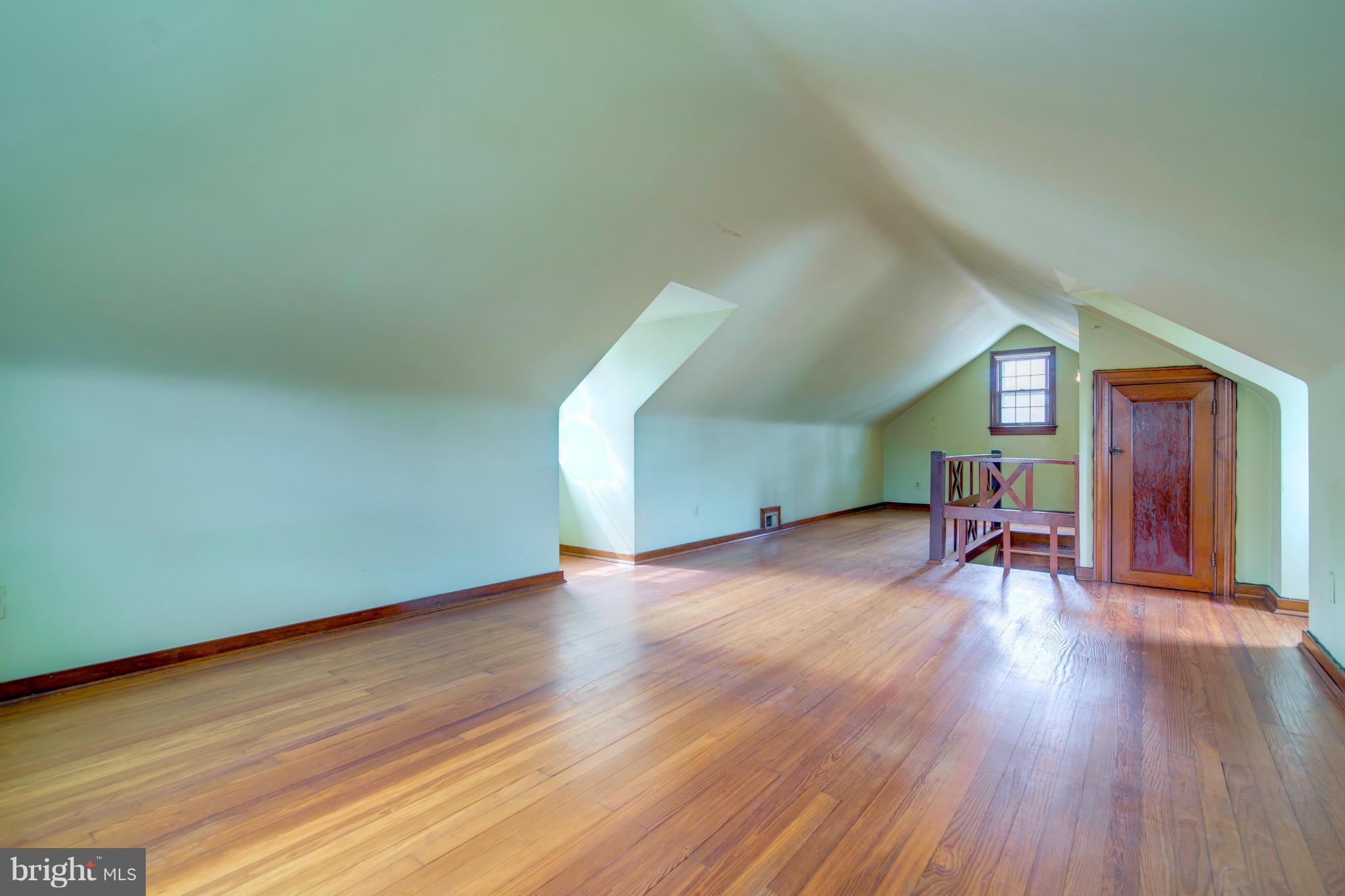 1539 North Glebe Road Arlington, VA 22207 - Photo 17 of 30 FINISHED ATTIC