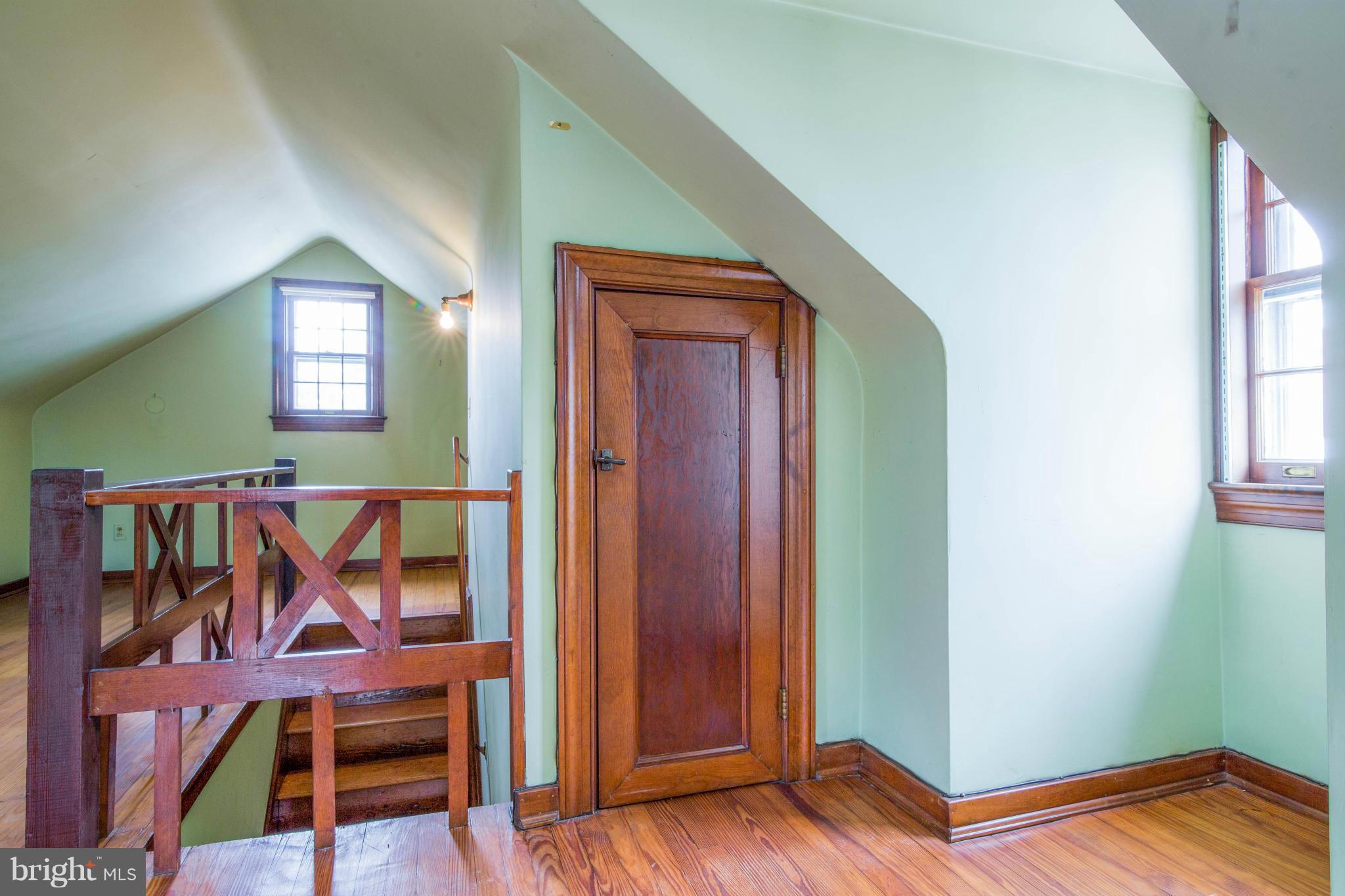 1539 North Glebe Road Arlington, VA 22207 - Photo 19 of 30 FINISHED ATTIC