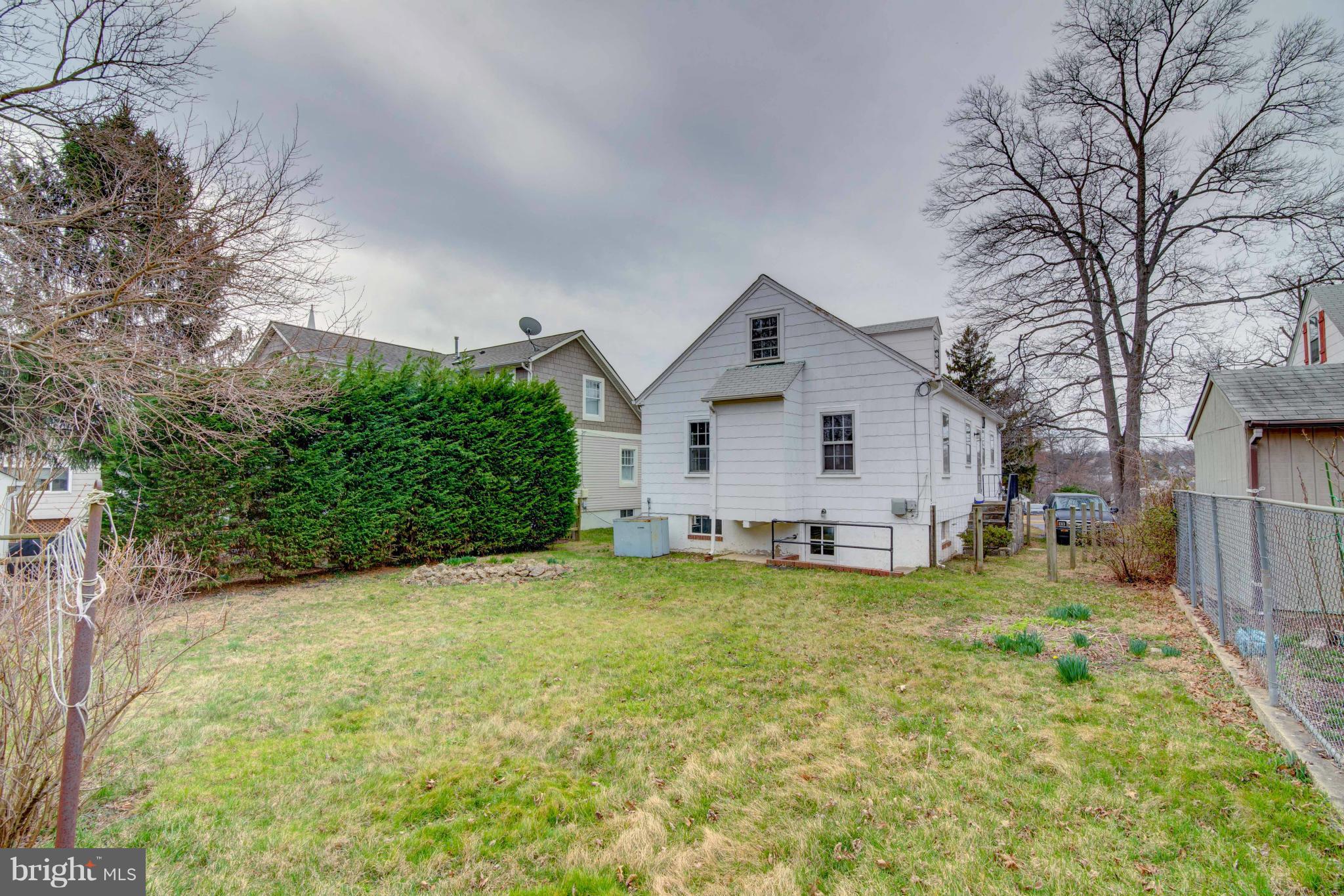 1539 North Glebe Road Arlington, VA 22207 - Photo 29 of 30 REAR YARD