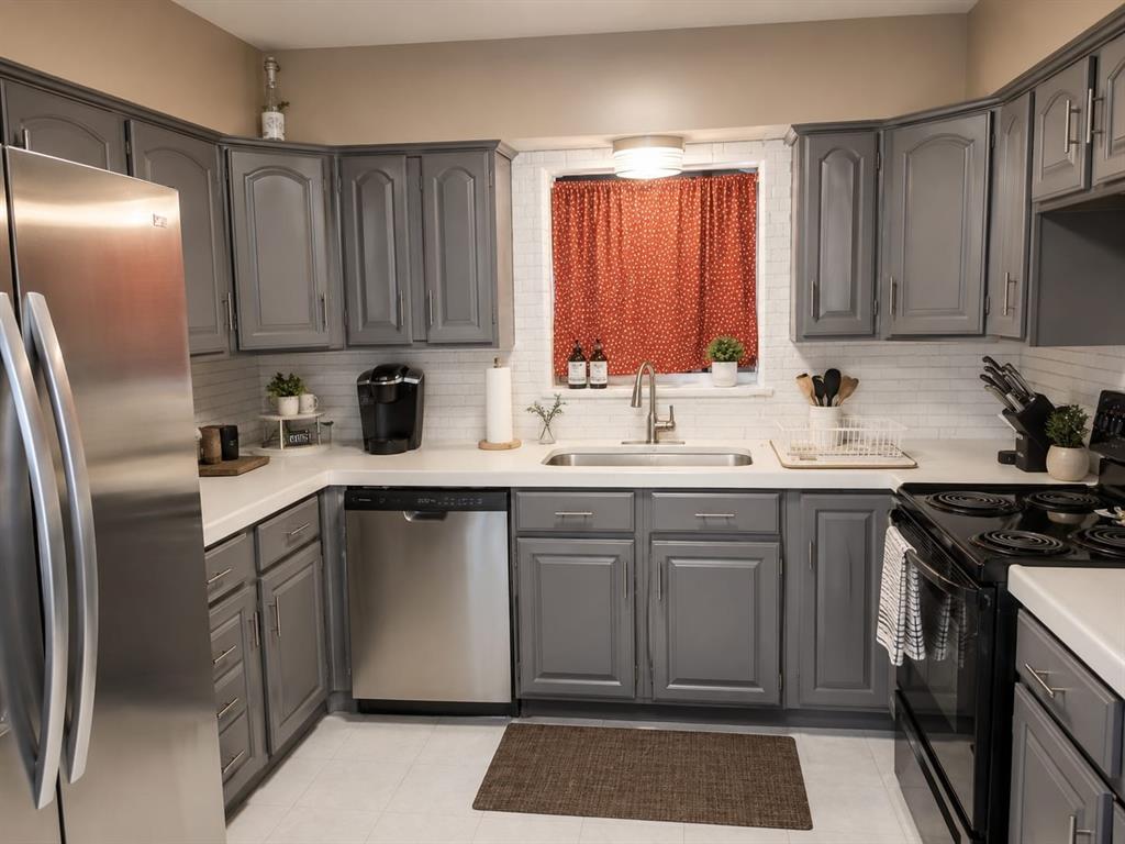 2808 Tanglewood Drive Commerce, TX 75428 - Photo 3 of 6