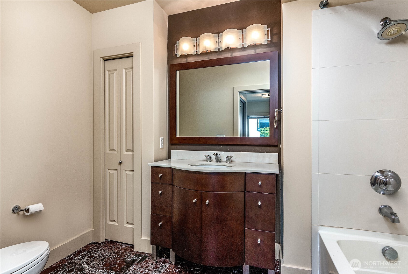 159 Denny Way, Unit 214 Seattle, WA 98109 - Photo 13 of 16
