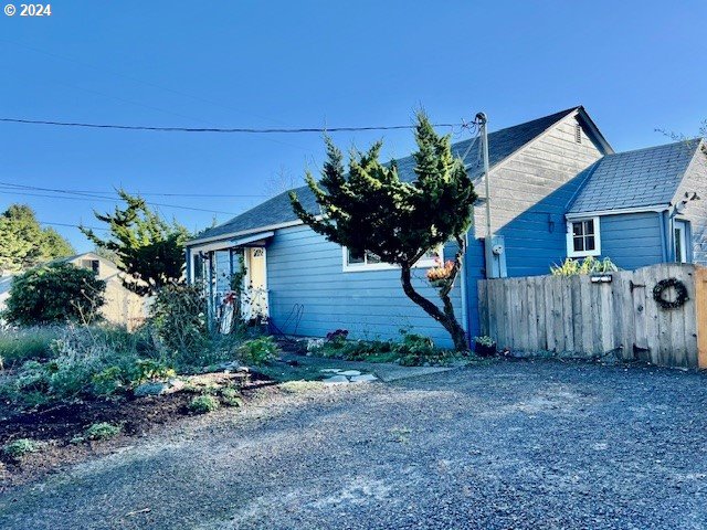 844 Rhododendron Drive Florence, OR 97439 - Photo 1 of 45 Gallery Image 1