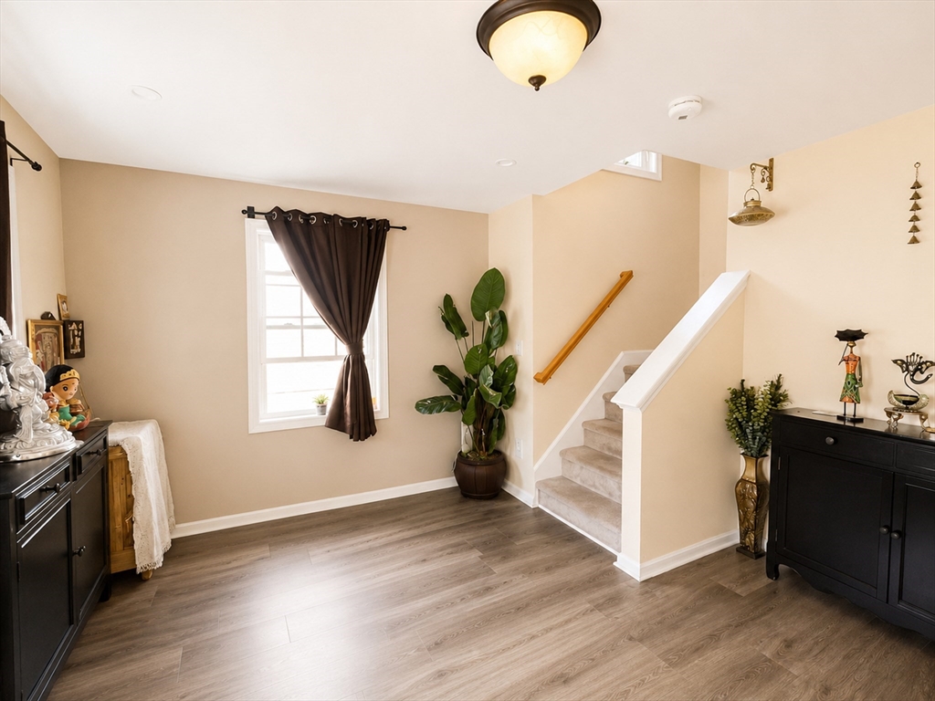 18 Frongillo Farm Road Worcester, MA 01604 - Photo 3 of 24