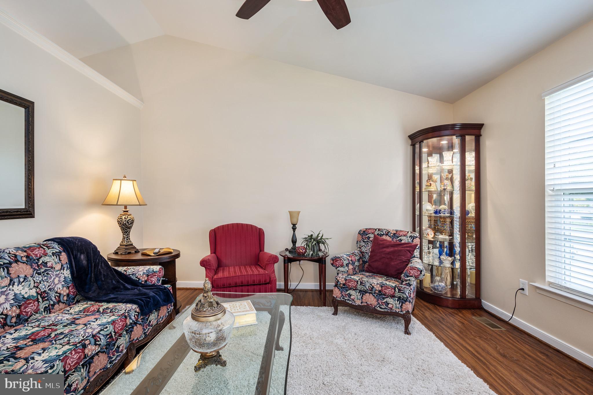 5308 South Branch Road Fredericksburg, VA 22407 - Photo 10 of 33 Living Room with Cathedral Ceiling