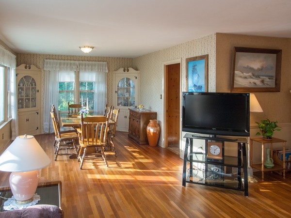 60 Crescent Road Leominster, MA 01453 - Photo 2 of 19 Gallery Image 2
