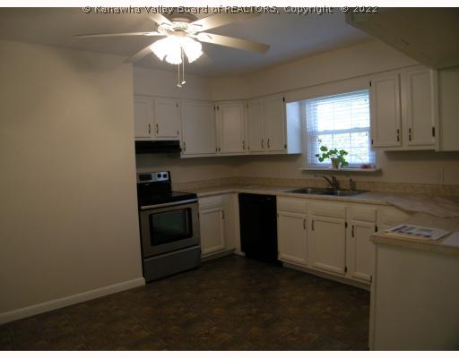 0 Hc 80 Ripley, WV 25271 - Photo 4 of 8 Kitchen.
