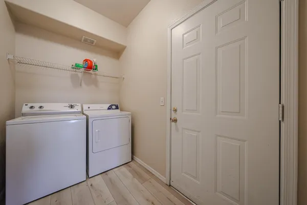 $1,950 | 3236 East Chandler Boulevard, Unit 1069, Phoenix, AZ 85048