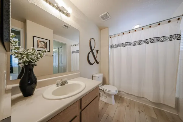 $1,950 | 3236 East Chandler Boulevard, Unit 1069, Phoenix, AZ 85048