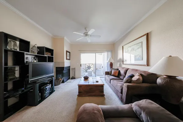 $1,950 | 3236 East Chandler Boulevard, Unit 1069, Phoenix, AZ 85048