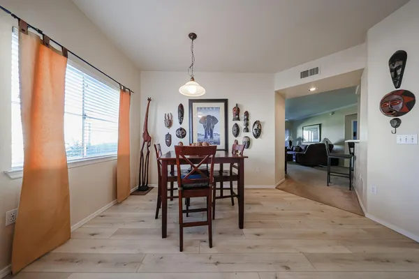 $1,950 | 3236 East Chandler Boulevard, Unit 1069, Phoenix, AZ 85048