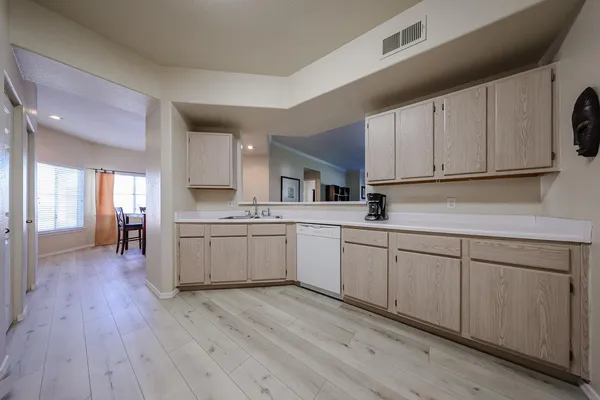 $1,950 | 3236 East Chandler Boulevard, Unit 1069, Phoenix, AZ 85048