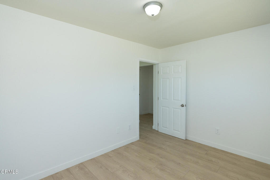 239 East Collins Street Oxnard, CA 93036 - Photo 11 of 17
