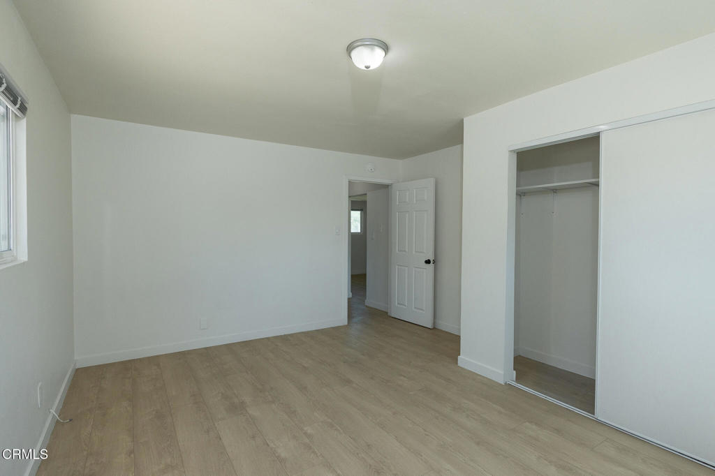 239 East Collins Street Oxnard, CA 93036 - Photo 12 of 17