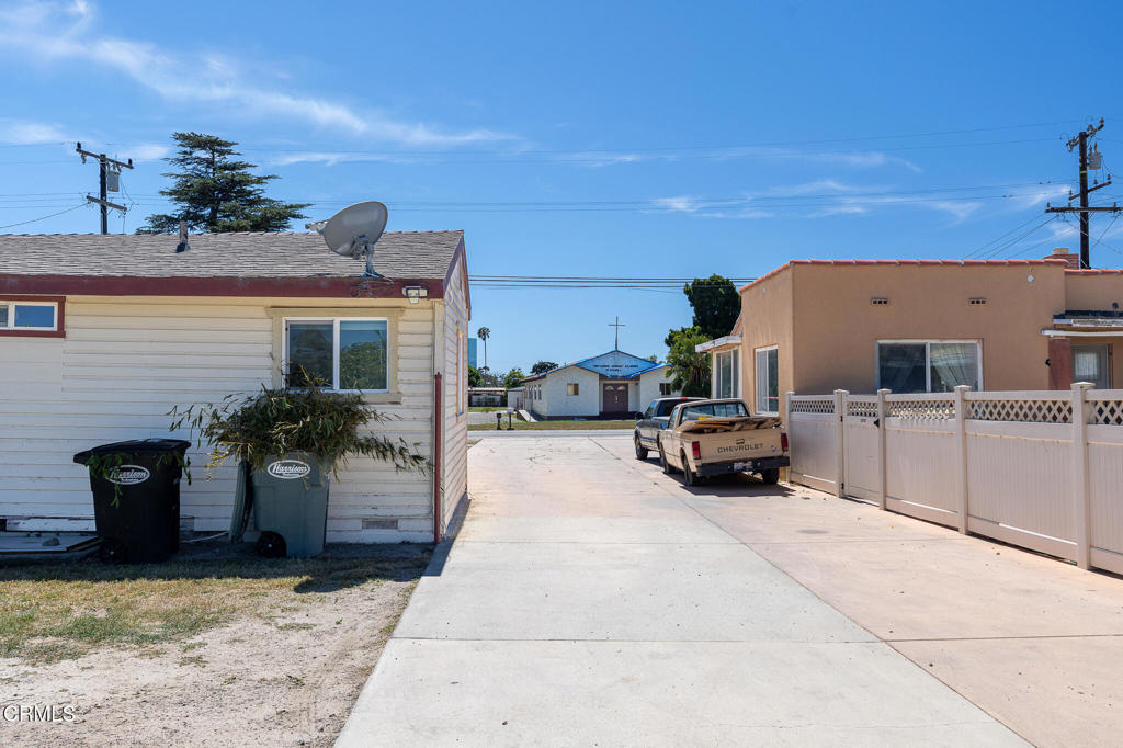 239 East Collins Street Oxnard, CA 93036 - Photo 17 of 17